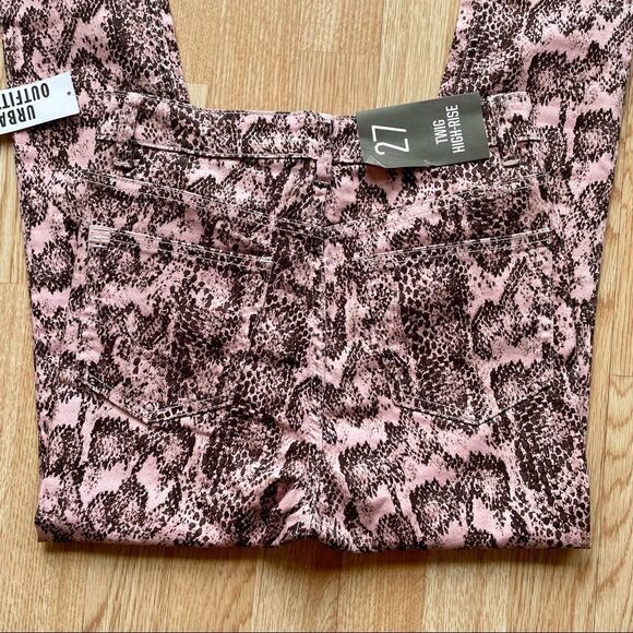 NWT BDG Urban Outfitters Pink Snakeskin Print High-Rise Skinny Jeans - Picture 9 of 10